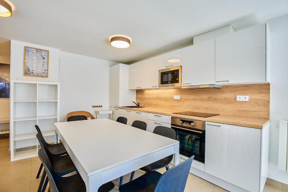 Dolcevita Apartments 2 ฮาร์ราคอฟ ภายนอก รูปภาพ