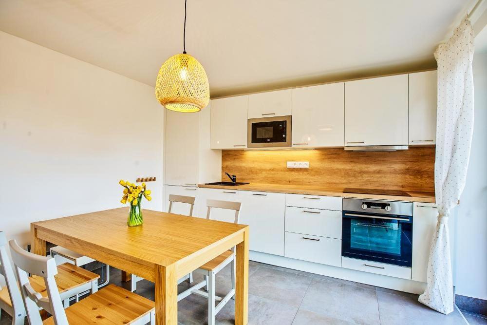 Dolcevita Apartments 2 ฮาร์ราคอฟ ภายนอก รูปภาพ